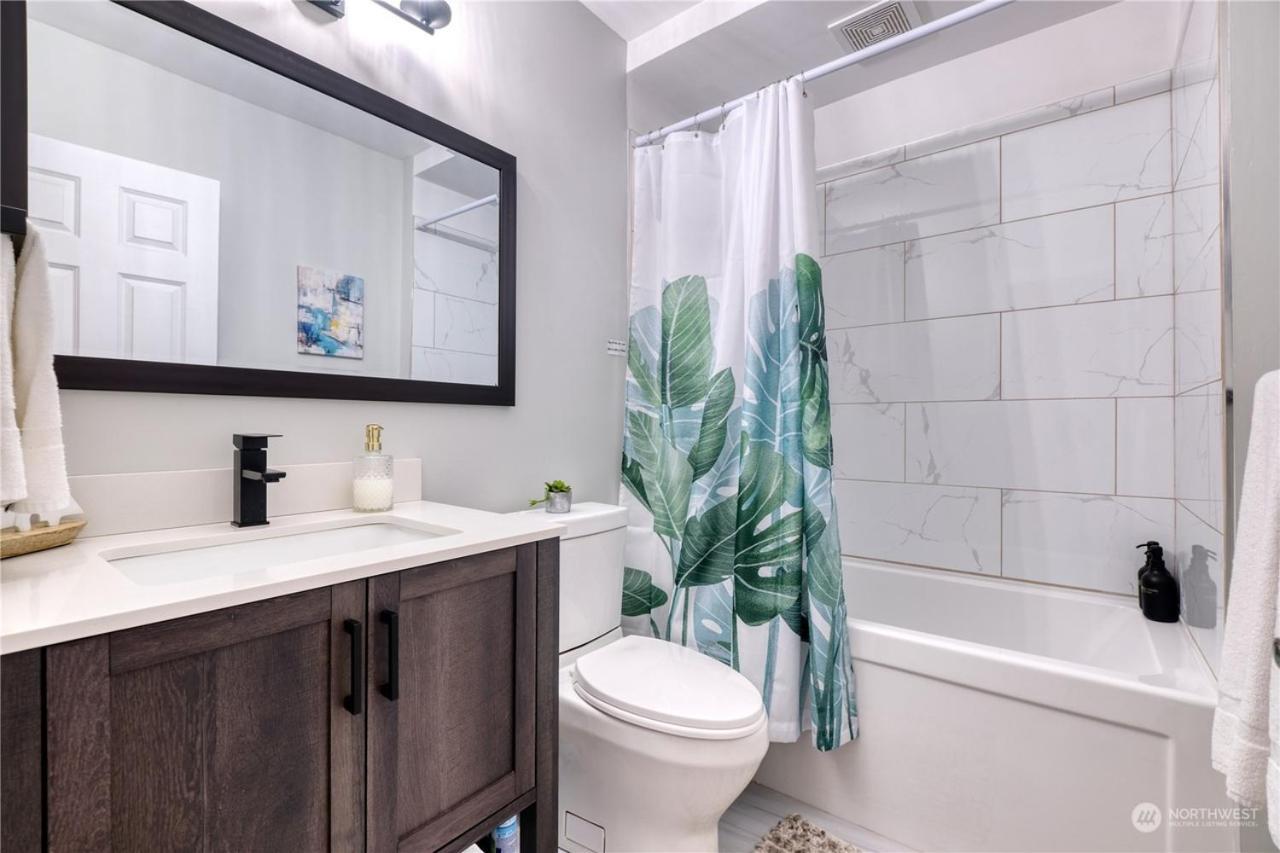 Newly Remodeled 2Bd Room A Frame Cottage Point Roberts Εξωτερικό φωτογραφία