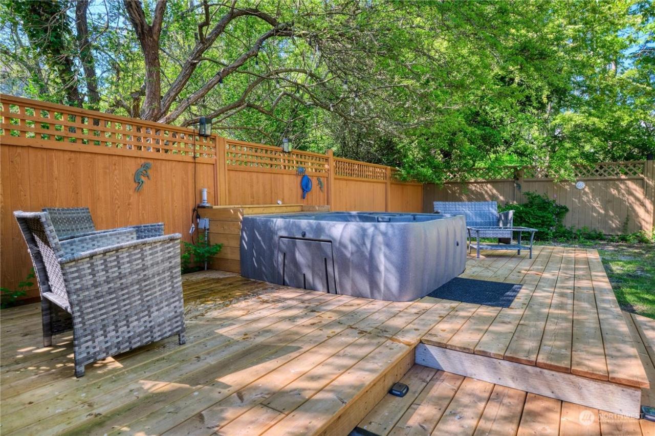 Newly Remodeled 2Bd Room A Frame Cottage Point Roberts Εξωτερικό φωτογραφία